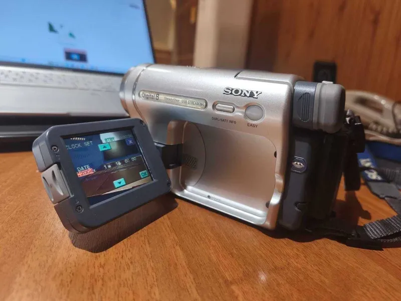 Камера SONY Handycam Digital 8 2 Камера SONY Handycam Digital 8 2