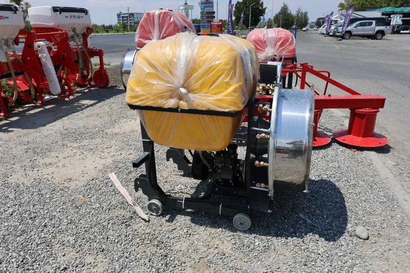 Sadoviy 400, 500, 600 l 4 Sadoviy 400, 500, 600 l 4