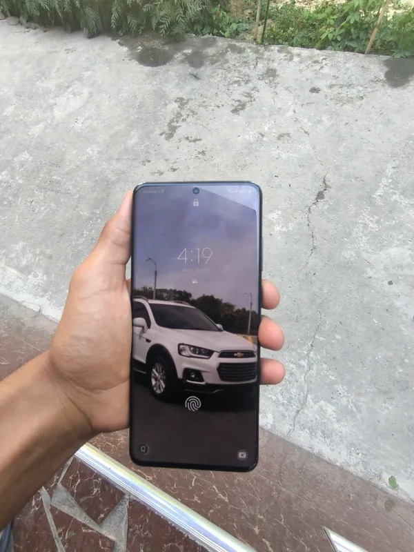 SAMSUG GALAXI S20 5G 4