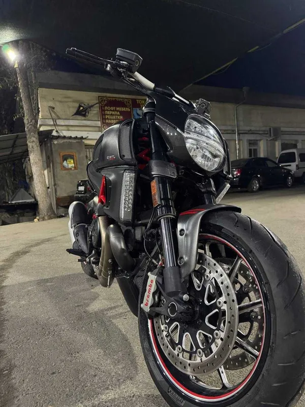 Ducati Diavel Carbon — фото 4