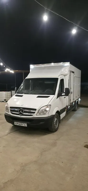 Mersedes Benz Sprinter 8 Mersedes Benz Sprinter 8