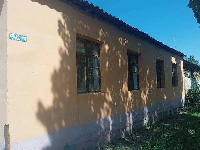 Uy SOTILADI umumiy maydoni 20 sutik