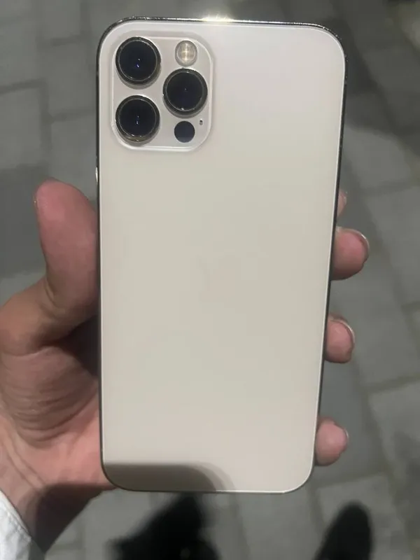 Iphone 12 pro gold — фото 1