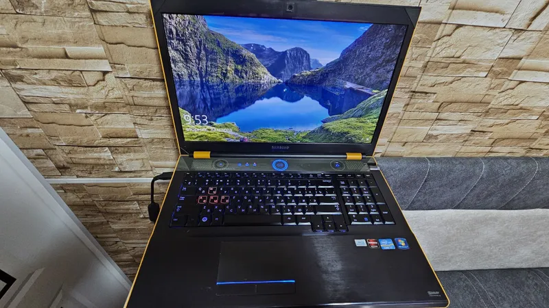 Ноутбук Samsung NP700G7A