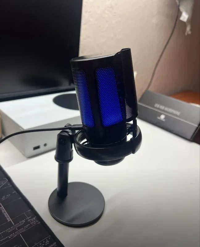 Микрофон для компьютера, отличное состояние, идеальный, RGB-подсветка 2 Микрофон для компьютера, отличное состояние, идеальный, RGB-подсветка 2