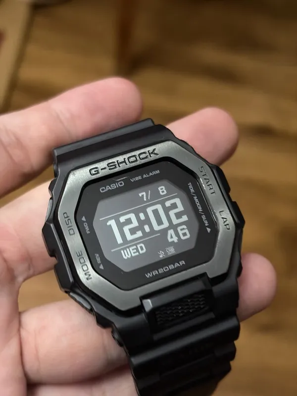 Часы Casio G-Shock GBX-100 - в отличном состоянии 1
