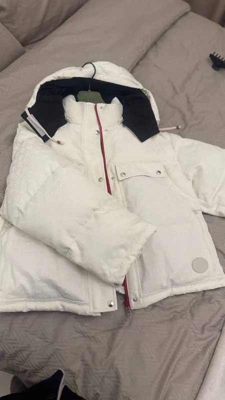 Gucci original kurtkasi sotiladi 4 Gucci original kurtkasi sotiladi 4