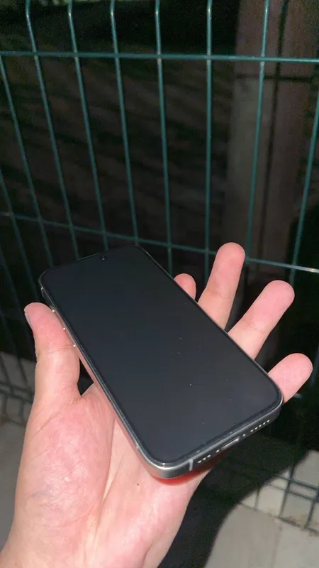 Iphone 15 pro — фото 3