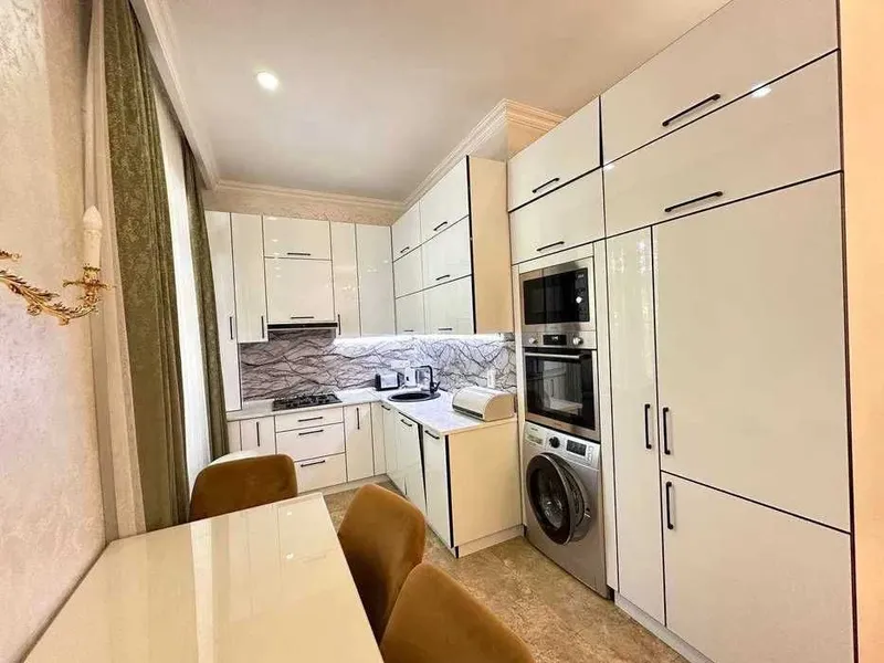 Уютная 3х ком на Ц-4 ор-р 5 Школа и метро, C-4 School №5 3 rooms Flat — фото 5