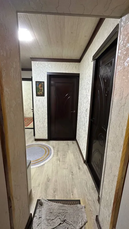 3-х комнатная квартира, 4-х этажный дом, 4-й этаж.