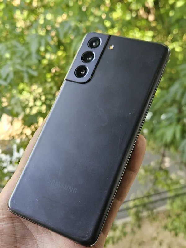 Samsung S22 Bleck 1 Samsung S22 Bleck 1