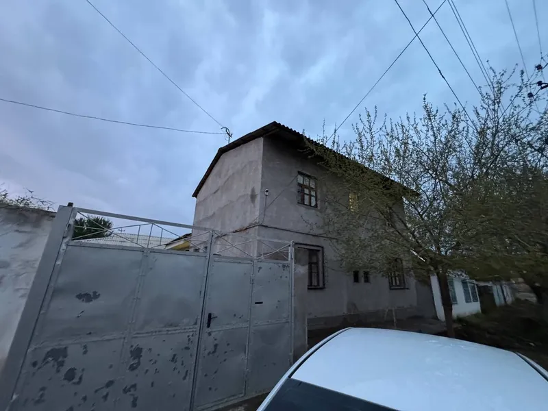 В центре города продается частный дом