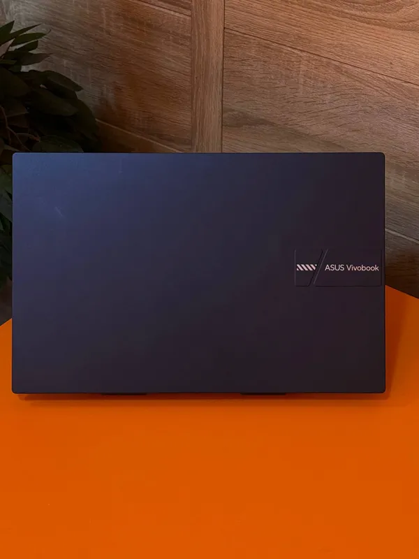 ASUS Vivobook Laptop 4