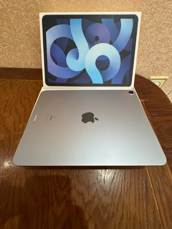 iPad Air (4th Generation) Wi-Fi
