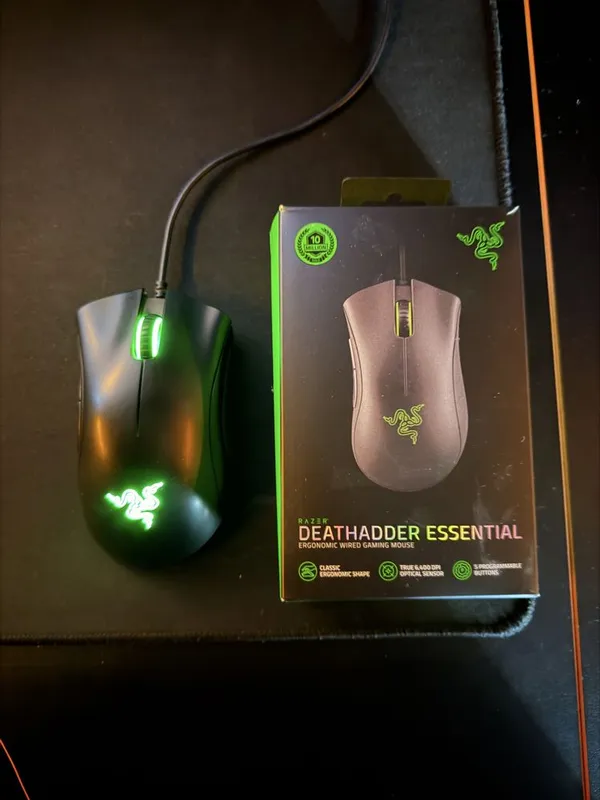 Игровая мышка Razer Deathadder Essential (20 шт белых и 20 шт черный) — фото 3