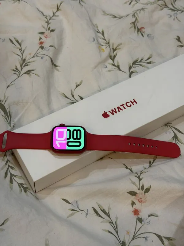 Apple Watch Series 8 Red Sport Band Apple Watch Series 8 Red Sport Band