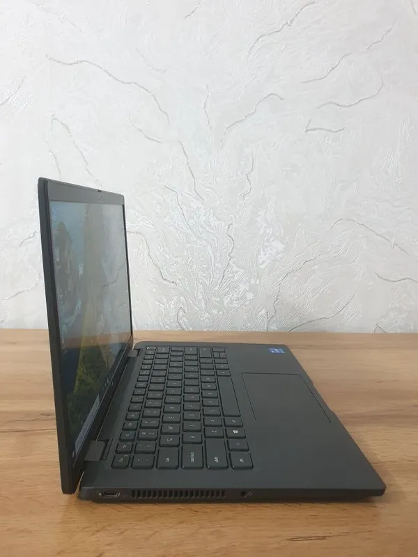 Dell i5-1135G7 8/256gb 3