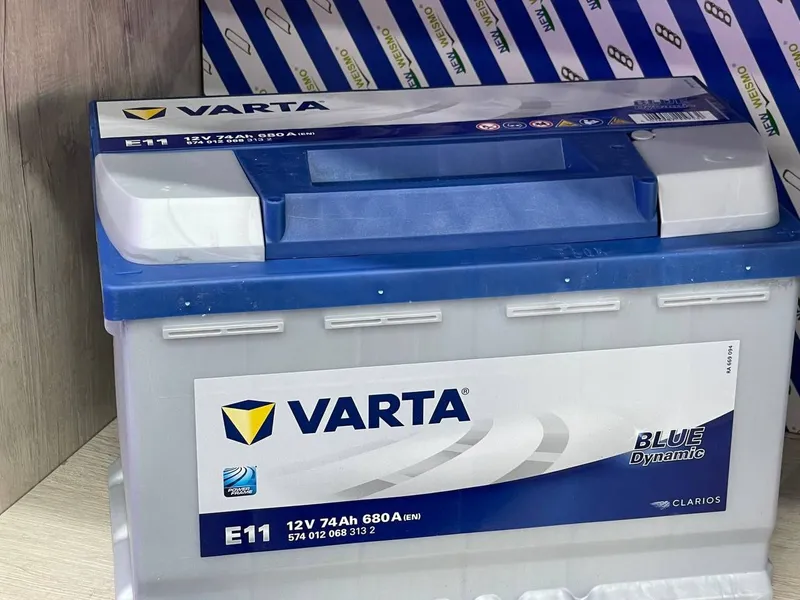 VARTA_E11 12V 72A orginal 1