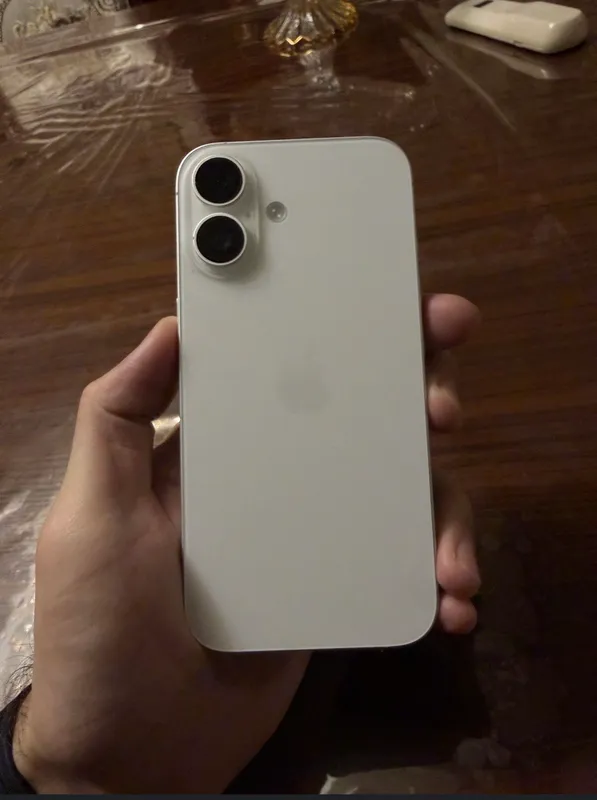 Продаётся Iphone 16 13 1
