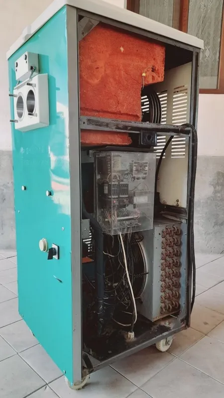 Марожни апарат сотилади Иш зор 380 v ишлиди кимга керак буса алокага ч — фото 2