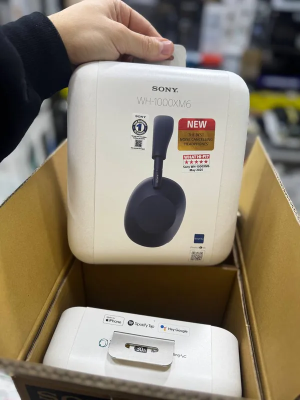 Наушники Sony XM6