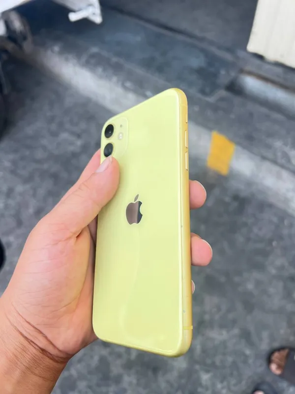 iPhone 11 4 iPhone 11 4