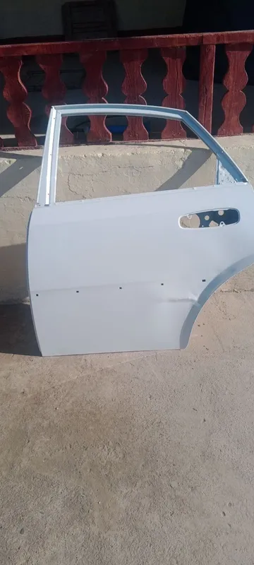 Jentra orqa  chap radnoy eshigi sotiladi 4
