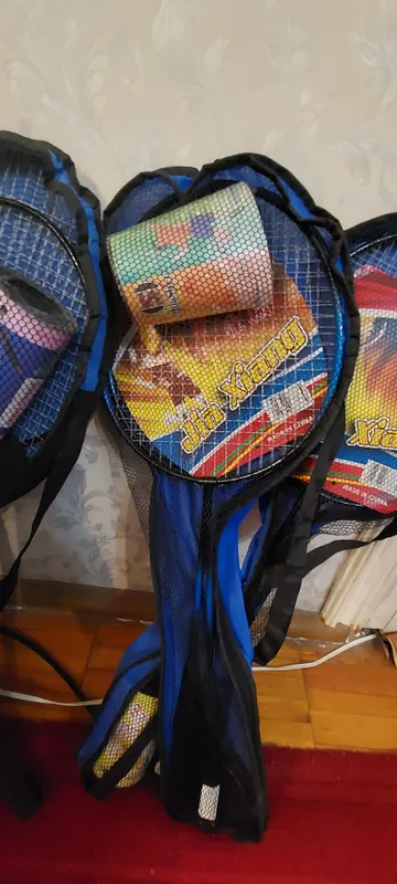 Badminton sotiladi