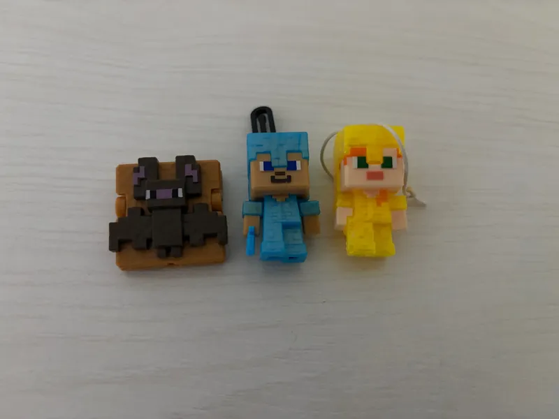 Игрушки Kinder Joy Minecraft 1