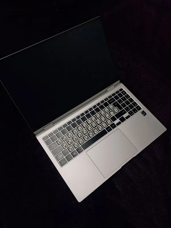 Samsung Galaxy Book Pro 360 / i7 / 16GB / AMOLED — фото 3