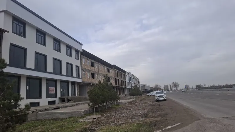 Нотурар нурафшонда 800 кв 6 Нотурар нурафшонда 800 кв 6