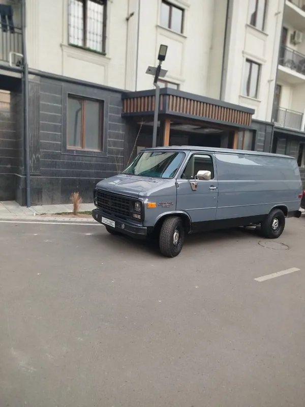 Chevrolet van sotaman 3 Chevrolet van sotaman 3