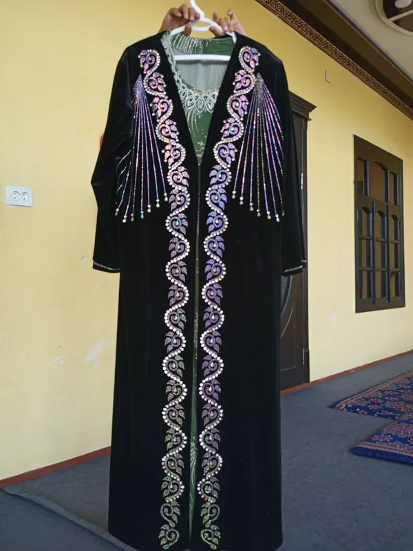 Faqat 1marta kiyilgan alohida ham sotiladi