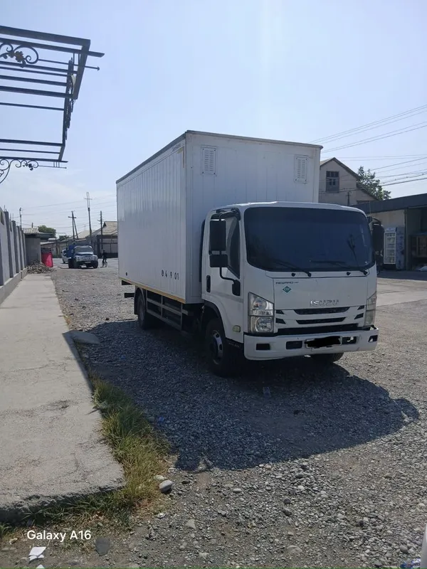 Isuzu cng 2015 yil 4 Isuzu cng 2015 yil 4