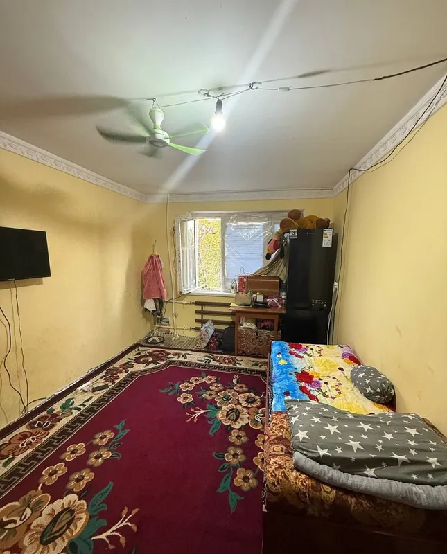 Shoshilinch 3 xonali kvartira sotiladi. 3-qavat 4 Shoshilinch 3 xonali kvartira sotiladi. 3-qavat 4