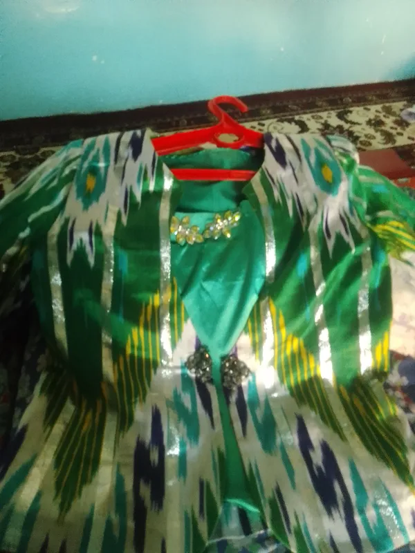 Adras  kastiyum  yupka  ichida nakitkasi bor  150
