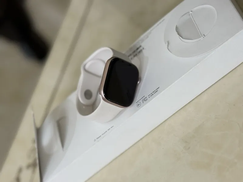 Apple Watch Series 10 42mm Rose gold — фото 2