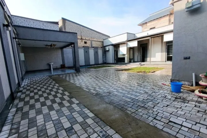 дом
