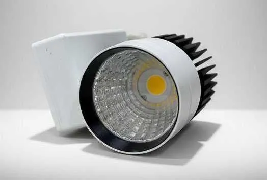 Трековый LED-светильник серии PRO FRESH 45W / CRI 90 / 60° / Германия — фото 4
