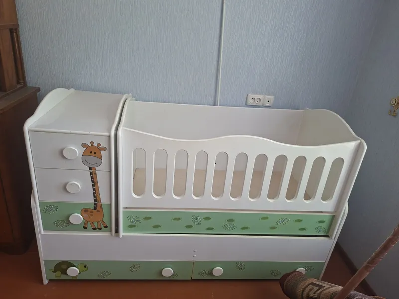 Продаётся детская кроватка. Продаётся детская кроватка.