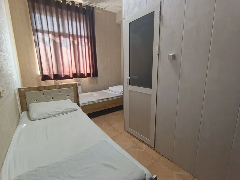Famili hotel oilavi mexmonxona 4
