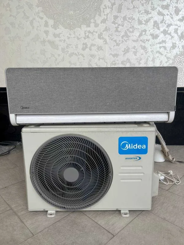 кондиционер Midea Lotus Silver 12 как новая