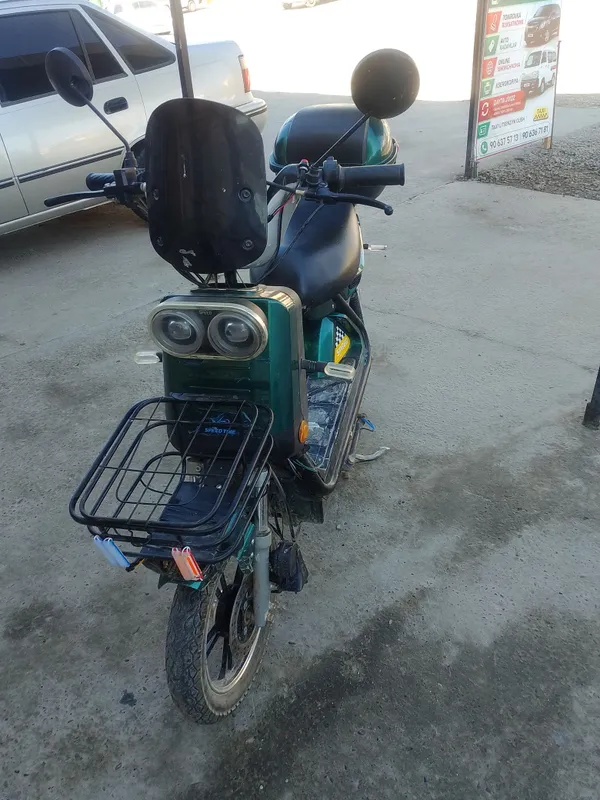 skuter sotiladi holati yaxshi 2