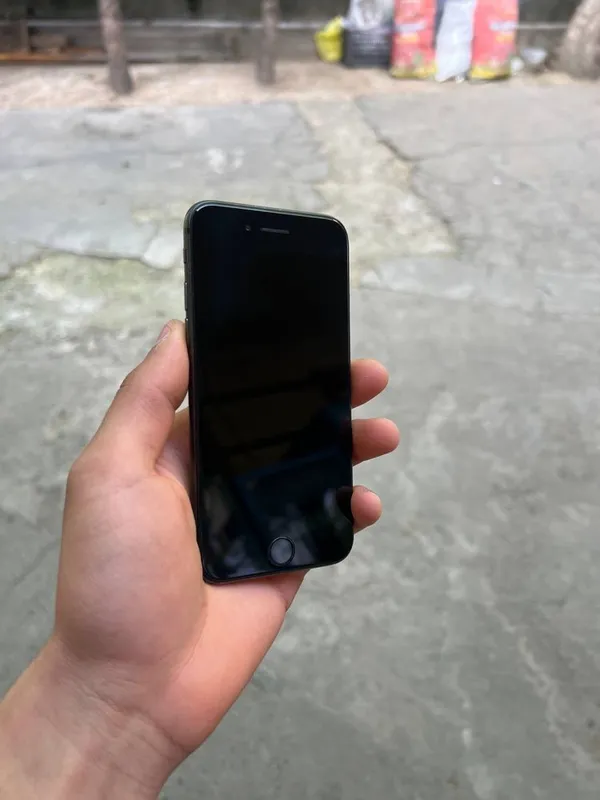 Iphone 8 ideal sotiladi
