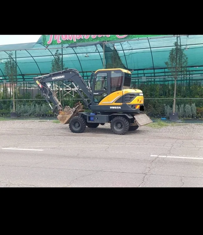 Hyundai HW 60A mini ekskavator sotiladi Mini ekskavator sotiladi 2