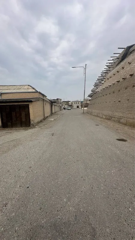 Arkning yon tomonida hovli sotiladi 4.5 sotix gastinitsa uchun zur joy — фото 1