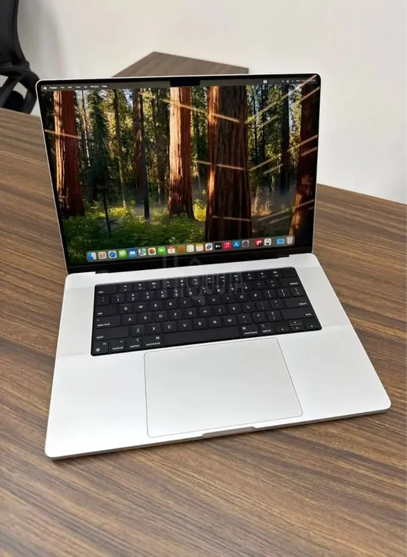 MacBook Pro 16" M1 Pro (32GB RAM / 512GB SSD) 2 MacBook Pro 16" M1 Pro (32GB RAM / 512GB SSD) 2