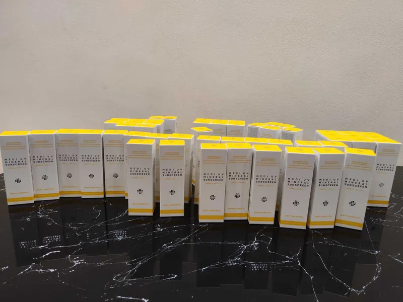 MEDI UV MINERAL SUNSCREEN Derma Centric maxsuloti 2 MEDI UV MINERAL SUNSCREEN Derma Centric maxsuloti 2