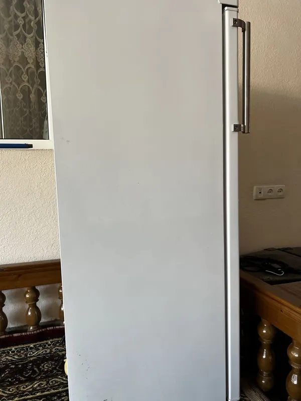 Холодильник Shivaki HS-228 Rh White — фото 1