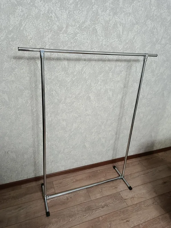Гардеробная перекладина